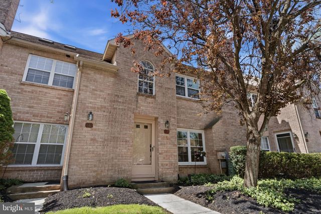 13 RAMPART DR, Chesterbrook, PA 19087