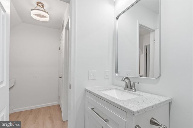 13 RAMPART DR, Chesterbrook, PA 19087