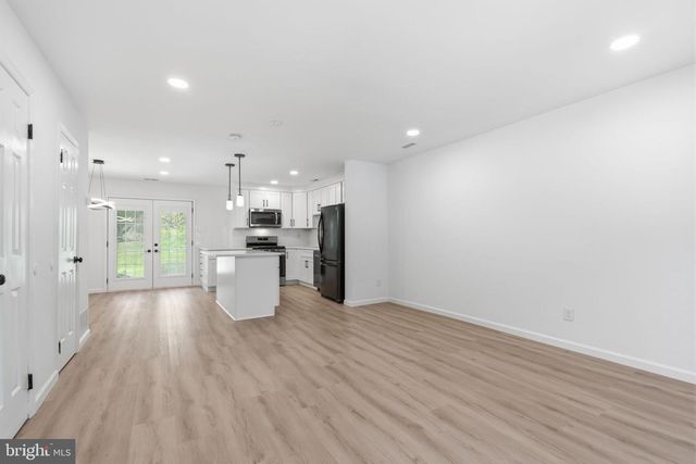 13 RAMPART DR, Chesterbrook, PA 19087