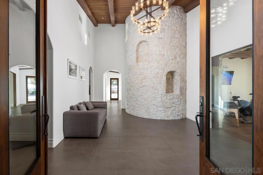 8069 Entrada De Luz E, San Diego, CA 92127 — photo 4