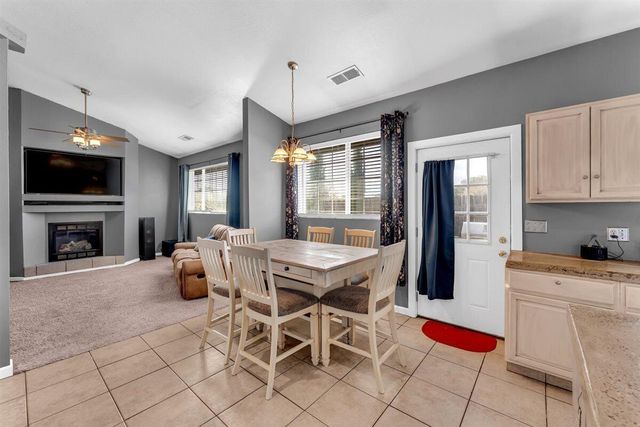 21956 Tom Bead Drive, Cottonwood, CA 96022