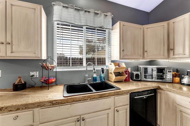 21956 Tom Bead Drive, Cottonwood, CA 96022