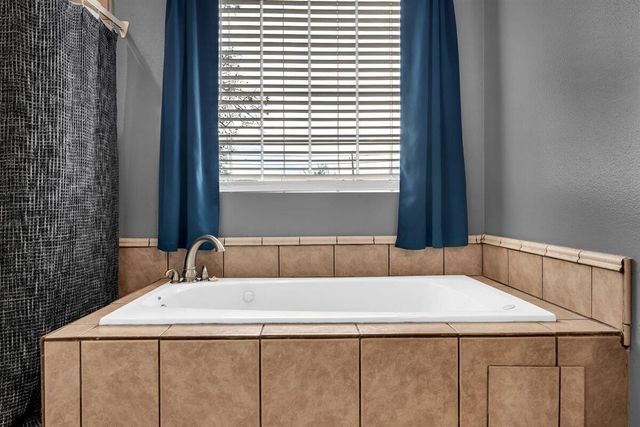 21956 Tom Bead Drive, Cottonwood, CA 96022