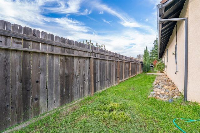 21956 Tom Bead Drive, Cottonwood, CA 96022