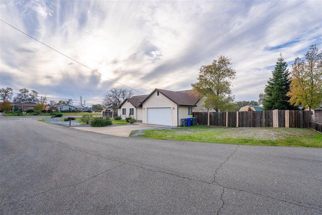 21956 Tom Bead Drive, Cottonwood, CA 96022