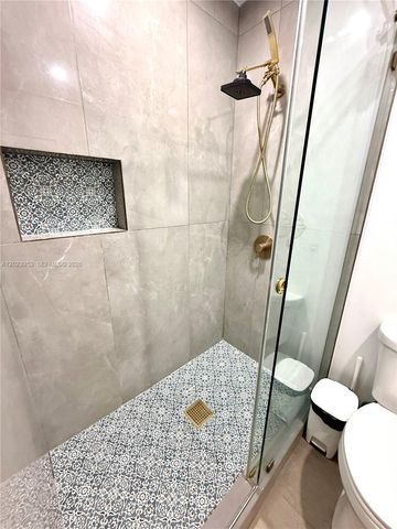 3280 SW 16th Ter, Miami, FL 33145