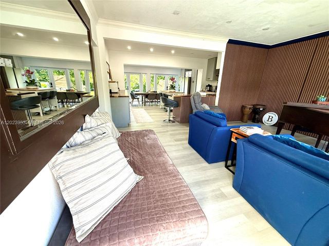 3280 SW 16th Ter, Miami, FL 33145