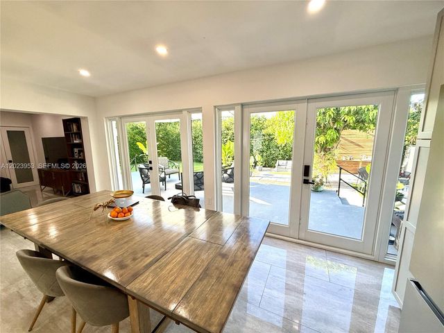3280 SW 16th Ter, Miami, FL 33145