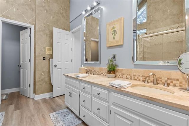 1112 NE Long Ridge Road, Lee's Summit, MO 64064