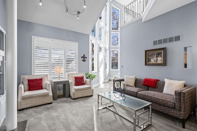 1112 NE Long Ridge Road, Lee's Summit, MO 64064