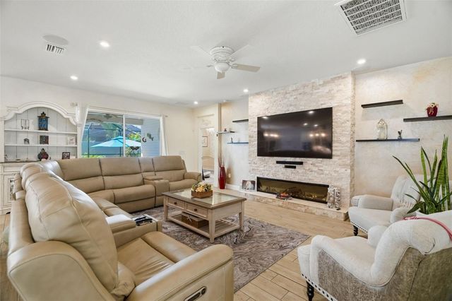 11750 LAKE LUCAYA DRIVE, Riverview, FL 33579