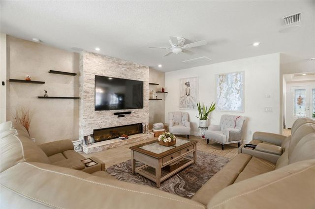 11750 LAKE LUCAYA DRIVE, Riverview, FL 33579