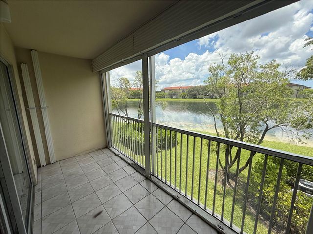 12950 SW 13th St 203 D, Pembroke Pines, FL 33027