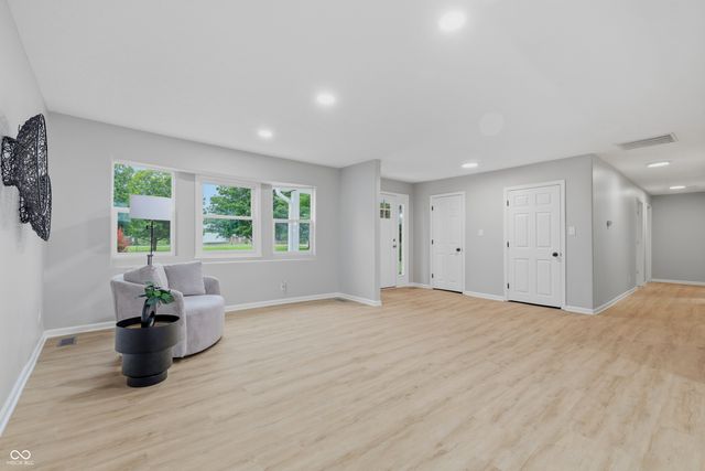 4215 E 236th Street, Cicero, IN 46034