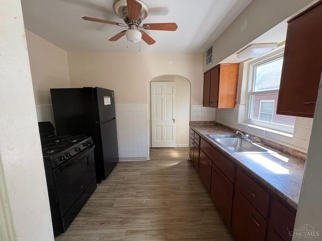 4239 Loubell Lane, Cincinnati, OH 45205