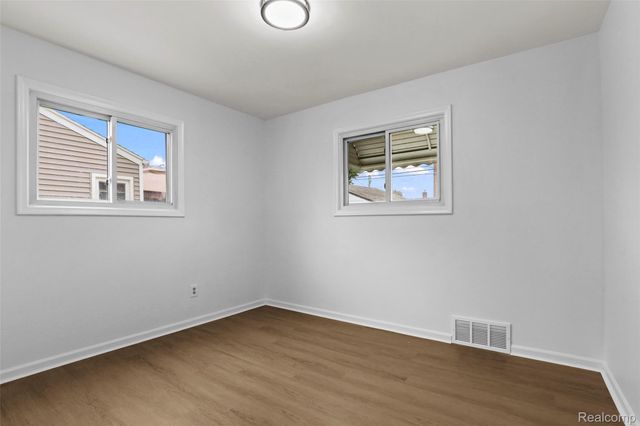 873 Schuman Street, Garden City, MI 48135