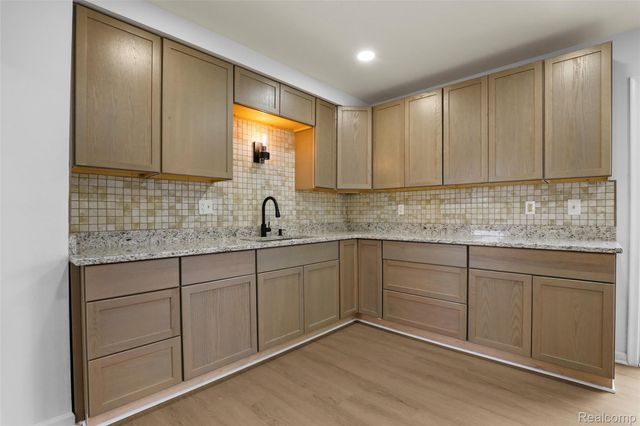 873 Schuman Street, Garden City, MI 48135