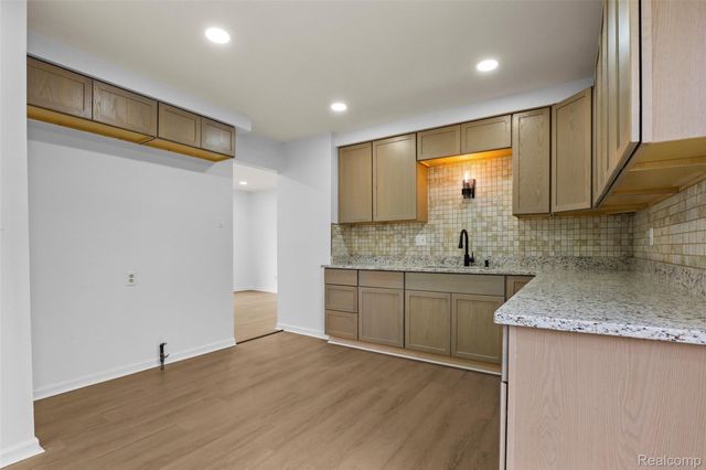873 Schuman Street, Garden City, MI 48135