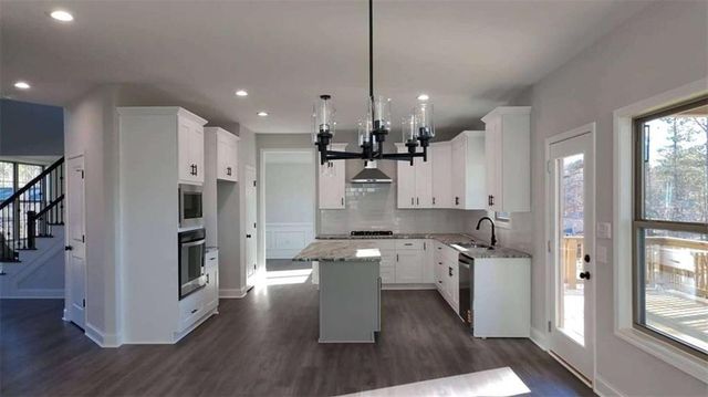 5606 Livesage Drive, South Fulton, GA 30349