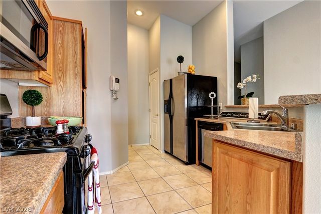 6583 Strolling Plains Lane 101, Henderson, NV 89011