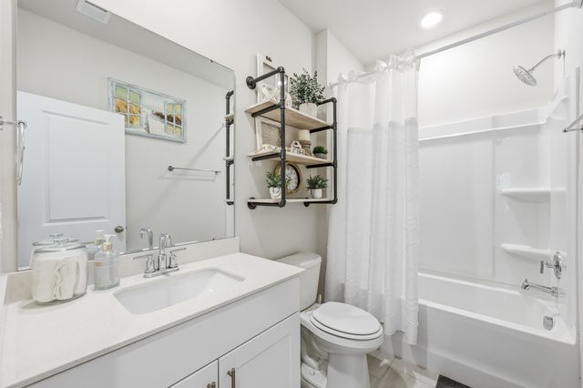 4050 Bayhill St., Myrtle Beach, SC 29579