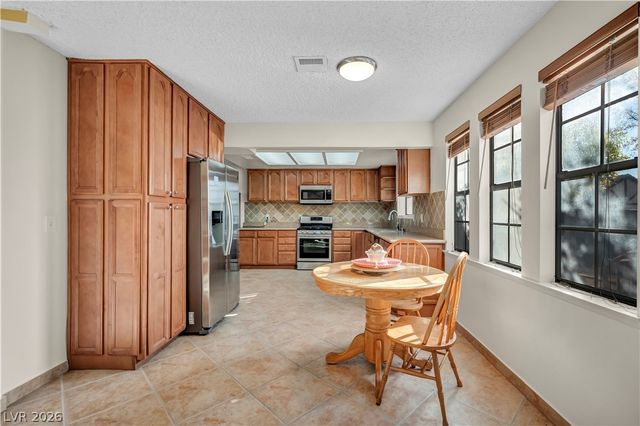 3923 Landsdown Place, Las Vegas, NV 89121