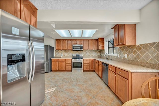 3923 Landsdown Place, Las Vegas, NV 89121