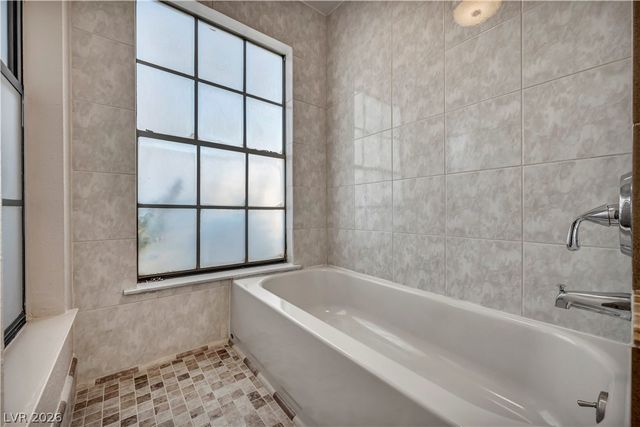 3923 Landsdown Place, Las Vegas, NV 89121