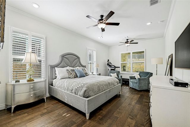 120 Delfino PL, Horseshoe Bay, TX 78657