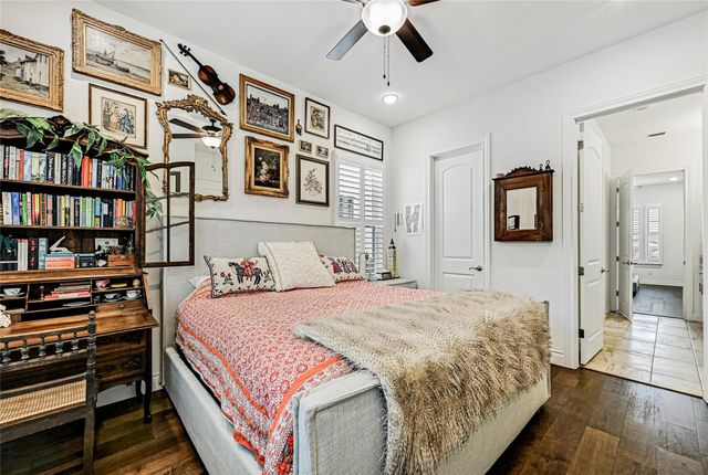 120 Delfino PL, Horseshoe Bay, TX 78657