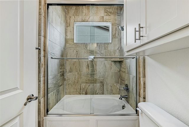 120 Delfino PL, Horseshoe Bay, TX 78657
