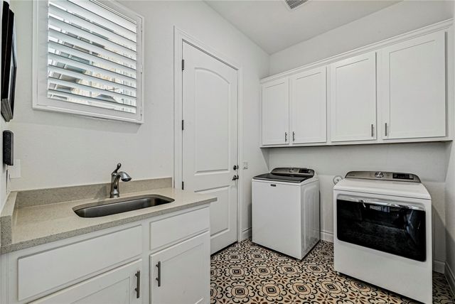 120 Delfino PL, Horseshoe Bay, TX 78657