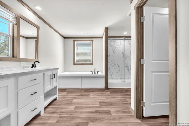 136 Syrah St, La Vernia, TX 78121