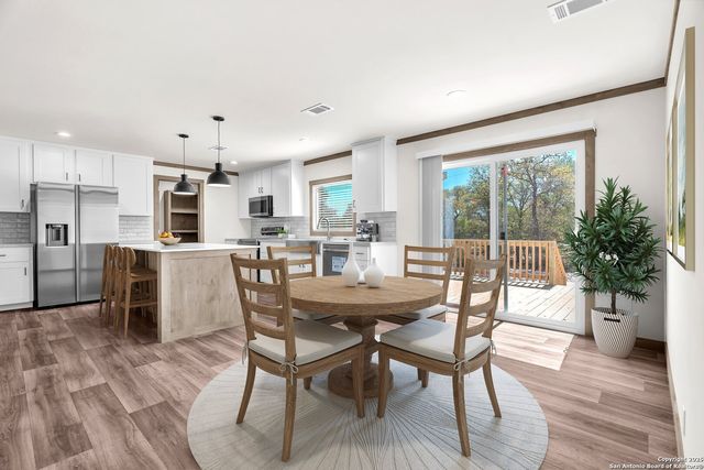 136 Syrah St, La Vernia, TX 78121