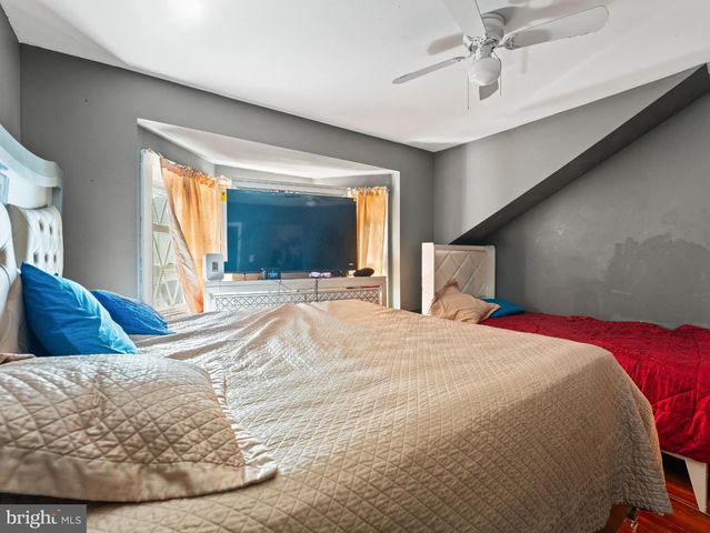 37 CHRISTOPH AVE, Trenton, NJ 08618