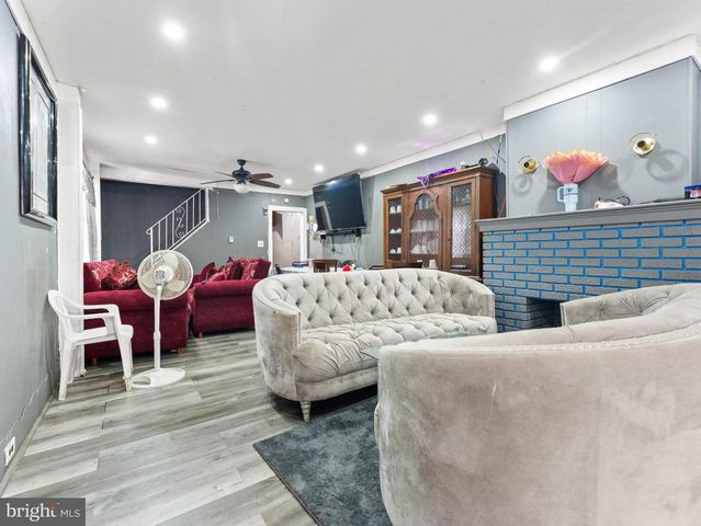 37 CHRISTOPH AVE, Trenton, NJ 08618