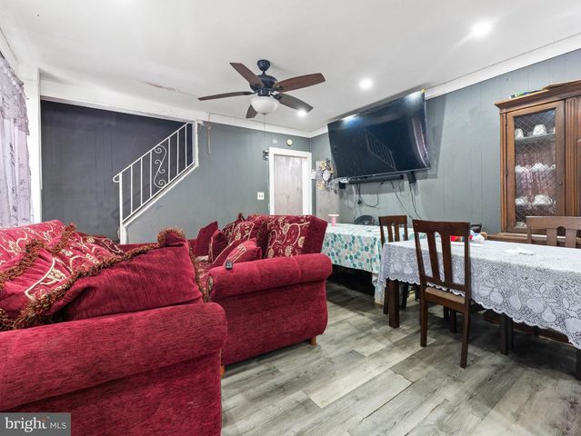 37 CHRISTOPH AVE, Trenton, NJ 08618