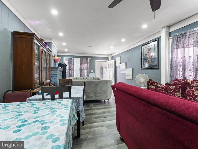 37 CHRISTOPH AVE, Trenton, NJ 08618