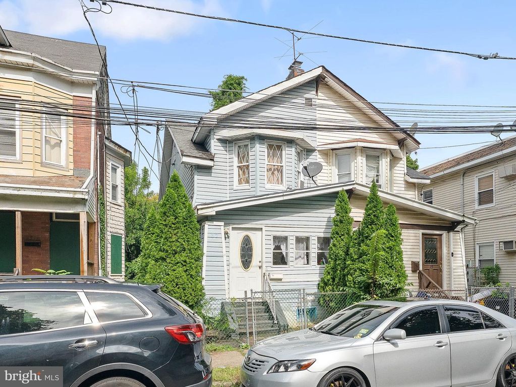 37 CHRISTOPH AVE, TRENTON, NJ 08618 — photo 2
