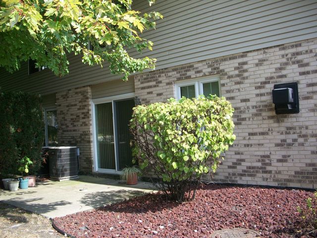 964 Elderberry Circle 116, Naperville, IL 60563