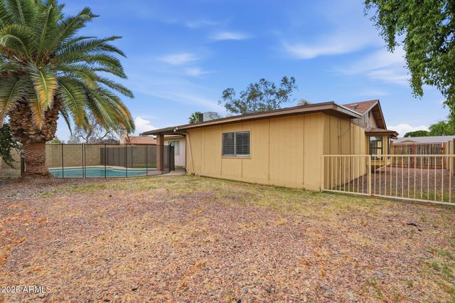 5537 W MICHIGAN Avenue, Glendale, AZ 85308