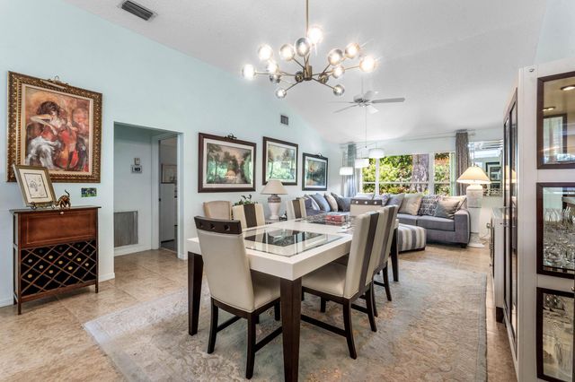 3007 Casa Rio Court, Palm Beach Gardens, FL 33418