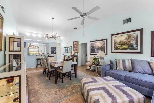 3007 Casa Rio Court, Palm Beach Gardens, FL 33418