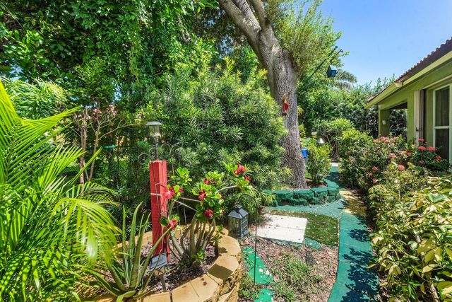3007 Casa Rio Court, Palm Beach Gardens, FL 33418