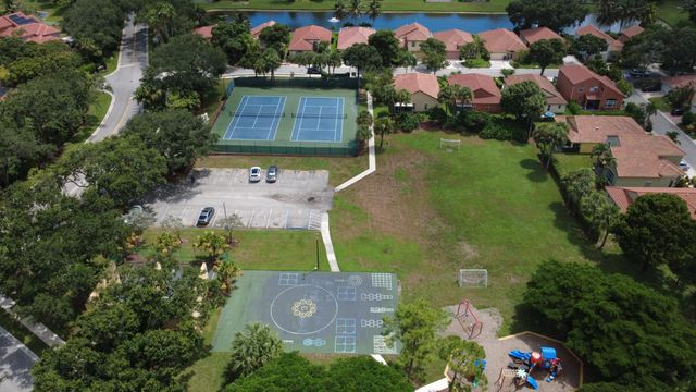 3007 Casa Rio Court, Palm Beach Gardens, FL 33418