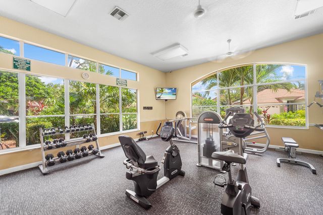 3007 Casa Rio Court, Palm Beach Gardens, FL 33418