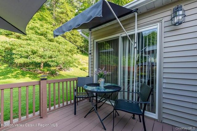 618 Old Stage Road, Saugerties, NY 12477