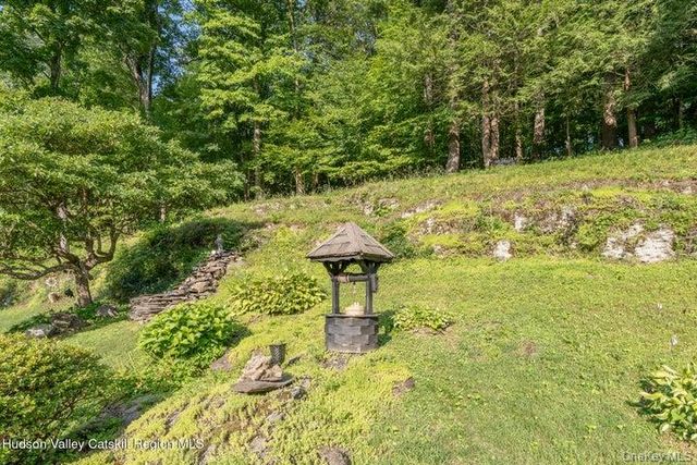 618 Old Stage Road, Saugerties, NY 12477
