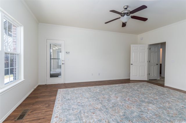 8303 S 69th East Avenue, Tulsa, OK 74133