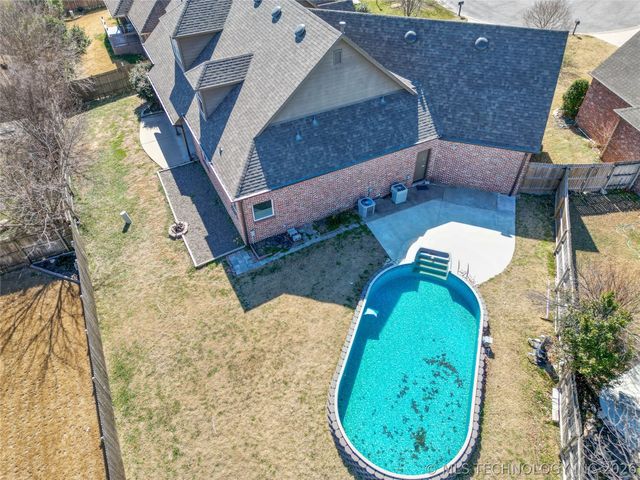 8303 S 69th East Avenue, Tulsa, OK 74133
